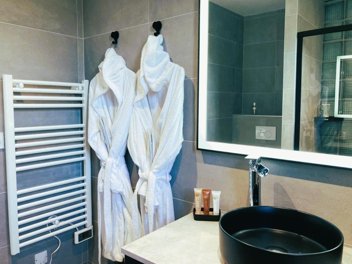 Studio & Spa La Discrete Saint-Evarzec Bagian luar foto