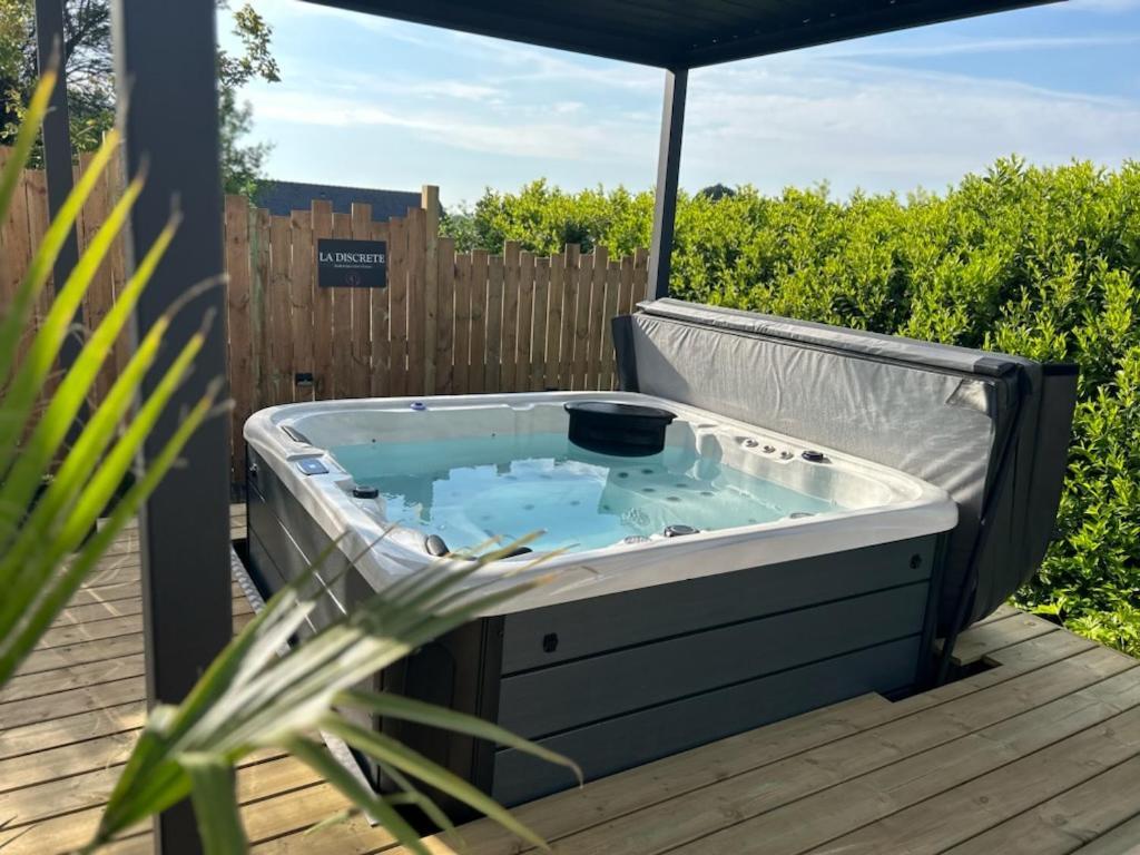 Studio & Spa La Discrete Saint-Evarzec Bagian luar foto